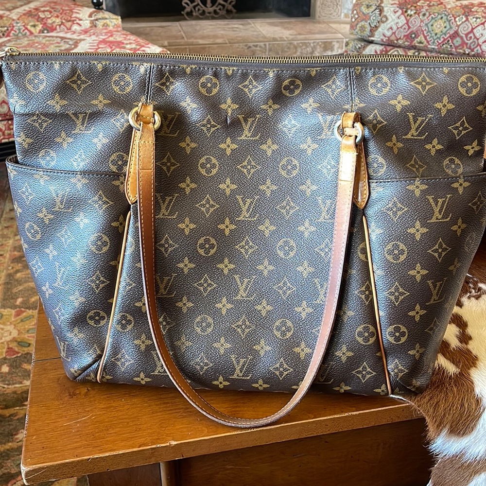 Louis Vuitton Monogram Totally MM tote